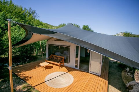 Property building, Balcony/Terrace