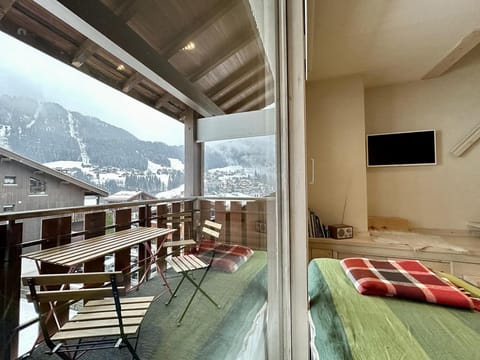 Balcony/Terrace, Mountain view