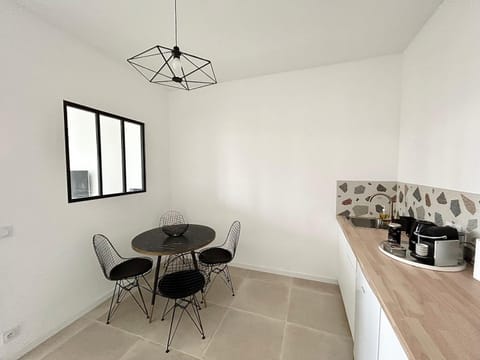 Appartement Gabriel Centre ville départ Ferry Apartment in Toulon