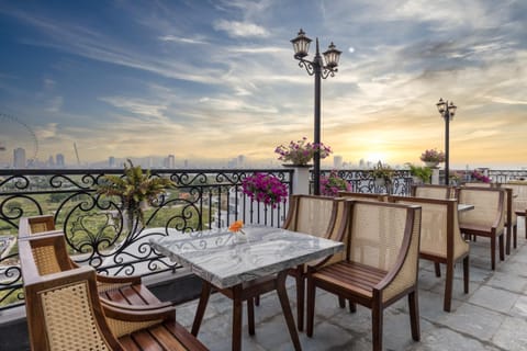Balcony/Terrace, Lounge or bar