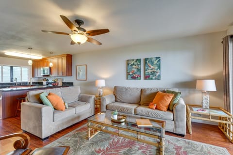 Kailua-Kona Coastal Condo with Lanai and Pool! Apartment in Holualoa