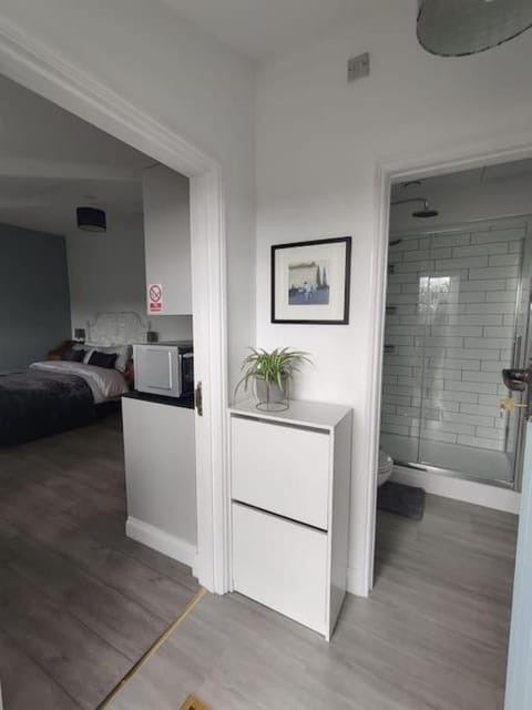 The Studio @ Cleeve Hill Apartment in Bath