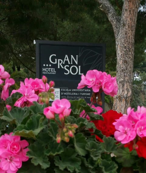 Property logo or sign, Location