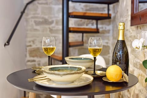 Spring, Summer, Seating area, Dining area, Autumn