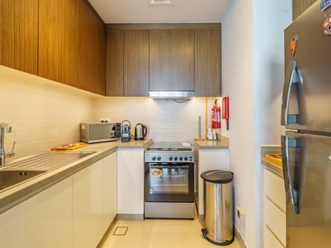 Kitchen or kitchenette, minibar, pet friendly, stove