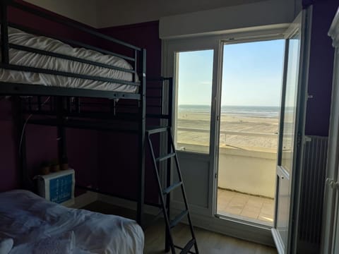 Vue imprenable sur la mer depuis notre appartement "Au Berkail" Apartment in Berck