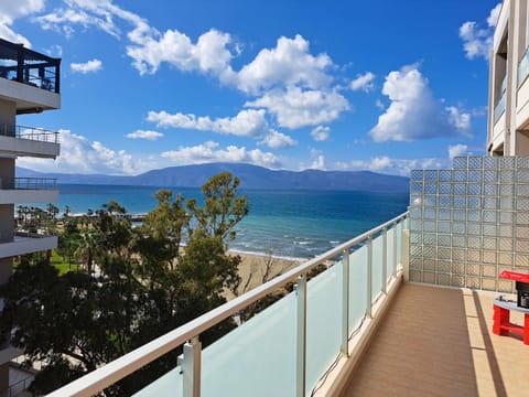 Day, Natural landscape, View (from property/room), Balcony/Terrace, Mountain view, Sea view