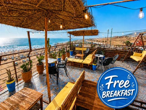 Patio, Restaurant/places to eat, Communal lounge/ TV room, Banquet/Function facilities, Logo/Certificate/Sign, Text overlay, Certificate/Award