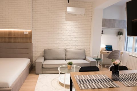 TV and multimedia, Living room, Dining area