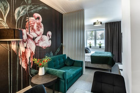 Bed, Photo of the whole room, Seating area