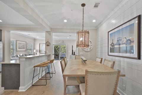 Kirkland Cottage House in Saint Simons Island