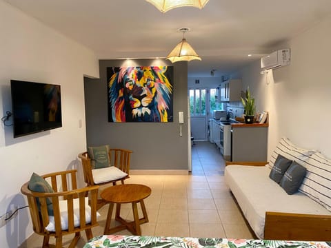 Communal lounge/ TV room, TV and multimedia, Living room