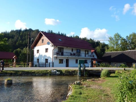 Guest House Končar Bed and Breakfast in Plitvice Lakes Park