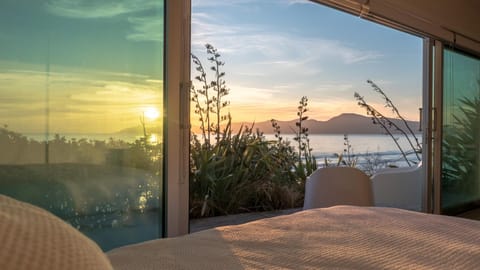 Natural landscape, View (from property/room), Beach, Beach, Bedroom, Sea view, Sunset
