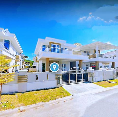 Property building, Day