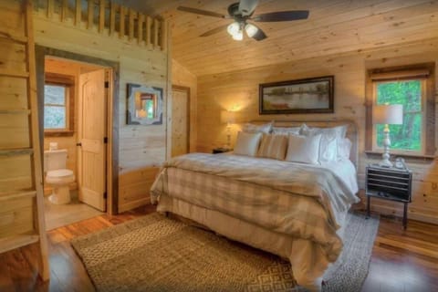 Sky High Lodge - Blue Ridge House in Blue Ridge Lake