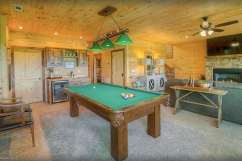 Sky High Lodge - Blue Ridge House in Blue Ridge Lake