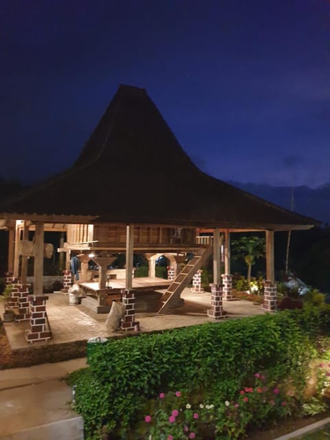 Property building, Night