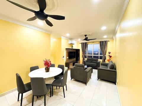 TV and multimedia, Living room, Dining area