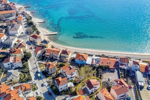 Garden apartment Apartment in Lika-Senj County