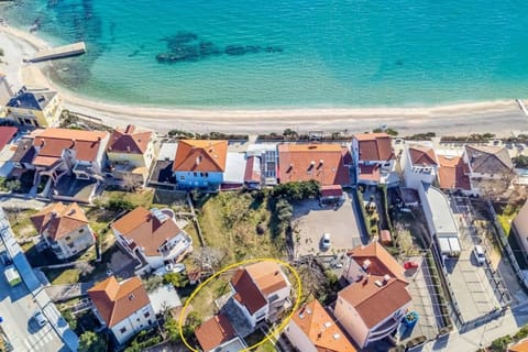 Garden apartment Apartment in Lika-Senj County