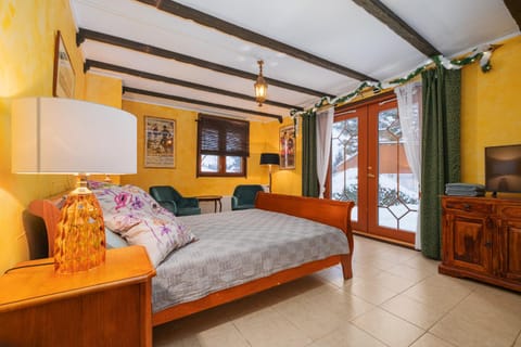 AIRPORT Helsinki- Vantaa near /Lentoasemaa lähellä Apartment in Uusimaa