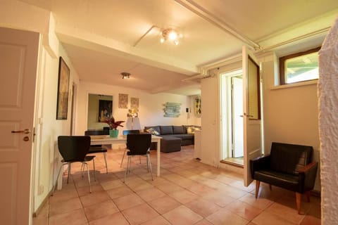 AIRPORT Helsinki- Vantaa near /Lentoasemaa lähellä Apartment in Uusimaa