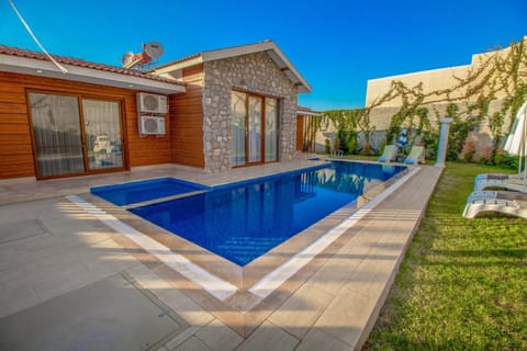 Garden, Swimming pool, sunbed