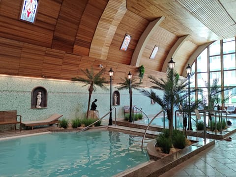 Spa and wellness centre/facilities, Swimming pool