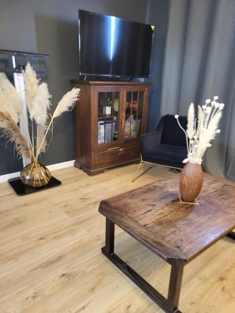 Black and White - Joli appart à Tours Apartment in Joué-lès-Tours