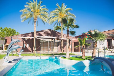 Garden, Swimming pool
