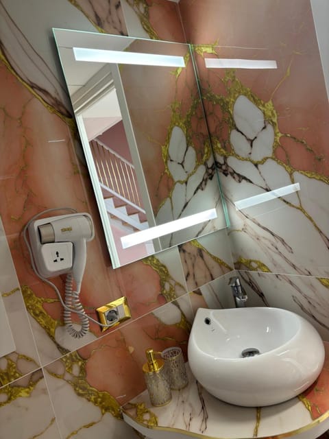 Aurora house Apartment in Naples