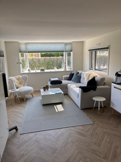 ThuizInOuddorp Parel no 30 & Oester no 29 Verkoeling aan Zee Chalet in Ouddorp