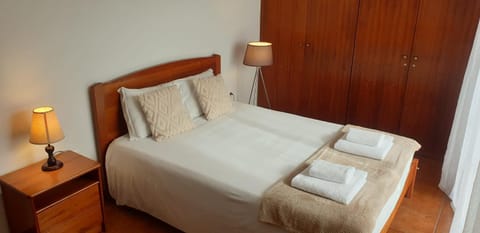 Bed, Photo of the whole room, Bedroom, towels, wardrobe