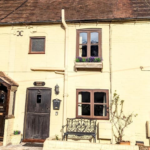 Martha's Cottage House in Telford