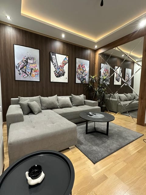 Living room, Decorative detail, Seating area