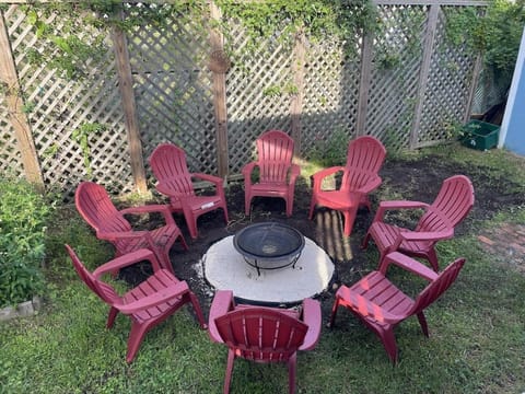 The Painted Lady, a spacious renovated 4BR Victorian House in Saint Augustine