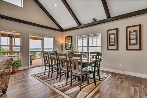 All Decked Out at Branson Cove House in Ridgedale