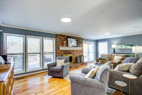 Waterfront Florence Home with Private Dock! House in Florence