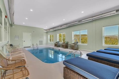 A Wave From It All House in Ridgedale