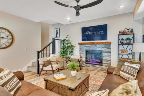 Beary Cozy Cabin Cabin in Ridgedale