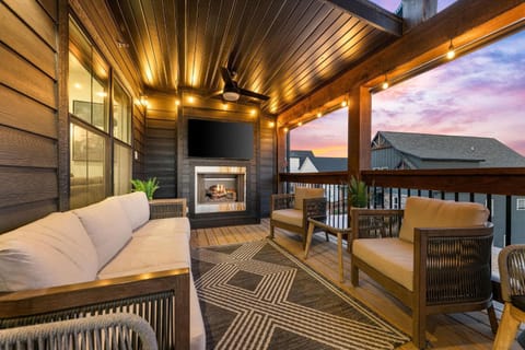 Keystone Lodge House in Ridgedale