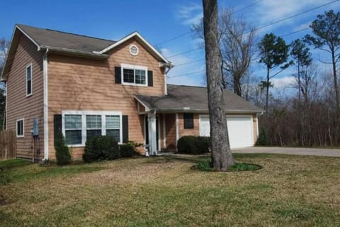 Property building, Spring, Day, Garden, Garden view