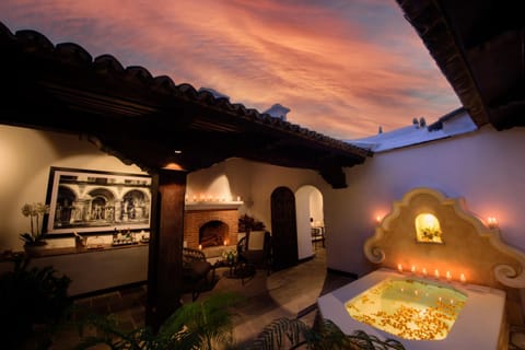 Night, Hot Tub