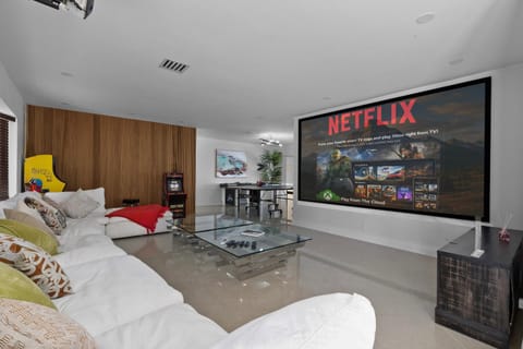 TV and multimedia, Living room