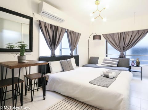Bed, Photo of the whole room, Seating area, Bedroom, air conditioner