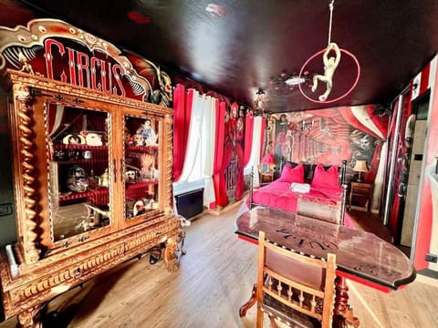 Bed, Photo of the whole room, Bedroom, wardrobe