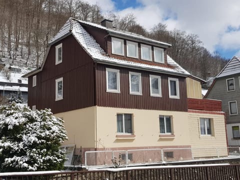 Property building, Day, Winter