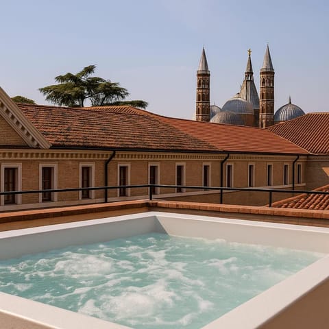 enJoy Home - Attico con idromassaggio e garage - zona Sant'Antonio Apartment in Padua