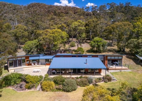 Property building, Natural landscape, Garden